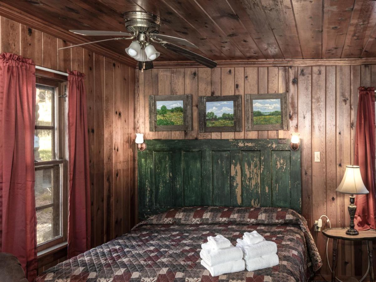 Apache Village 2, King Studio, Midtown, Sleeps 2 Ruidoso Extérieur photo