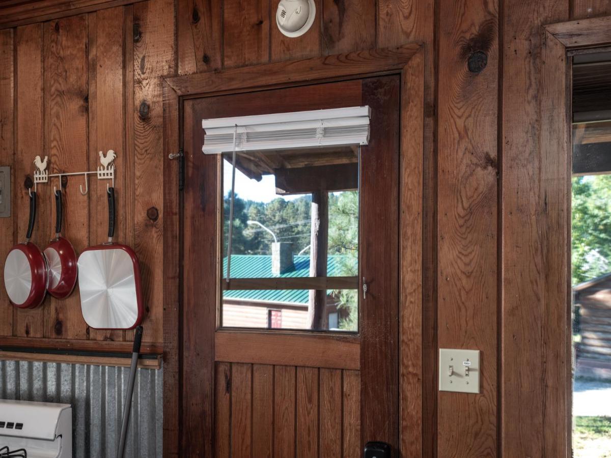 Apache Village 2, King Studio, Midtown, Sleeps 2 Ruidoso Extérieur photo
