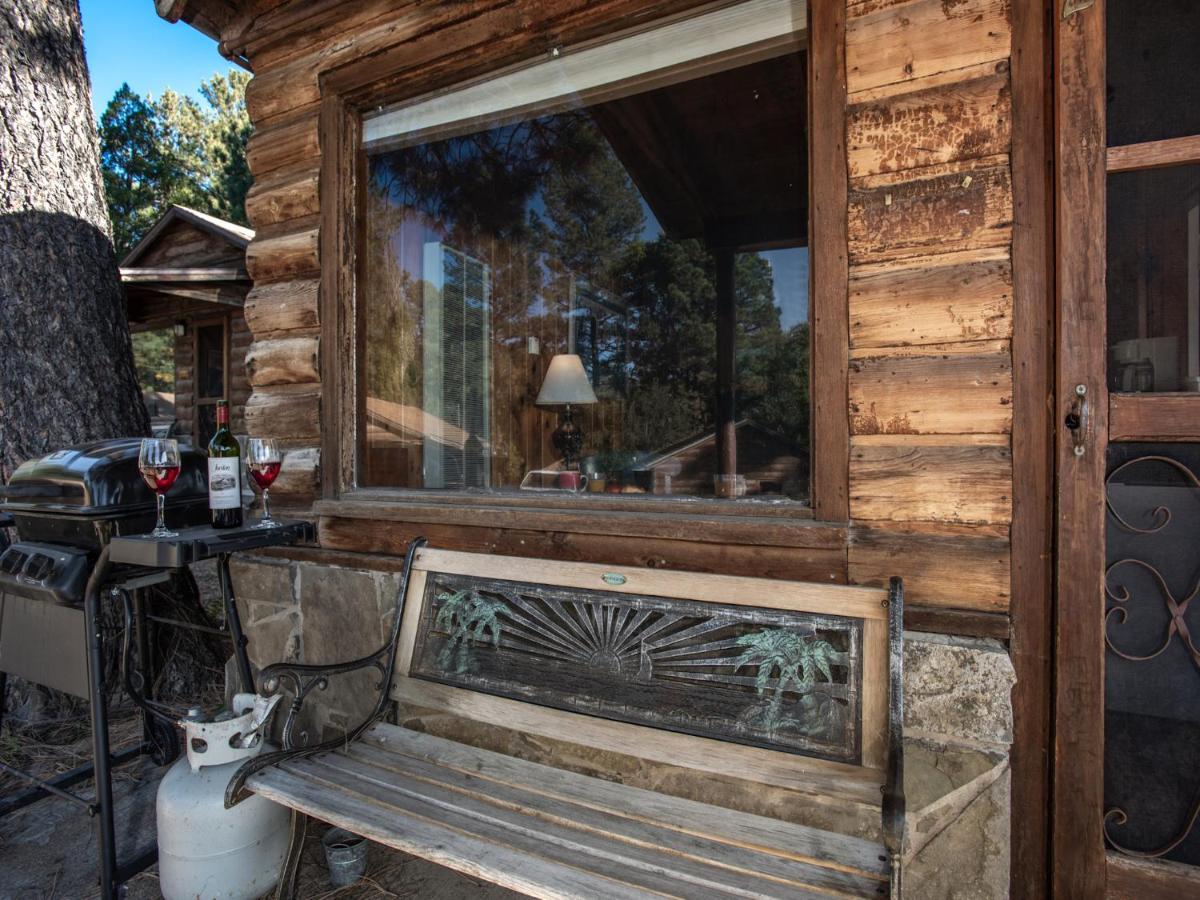Apache Village 2, King Studio, Midtown, Sleeps 2 Ruidoso Extérieur photo